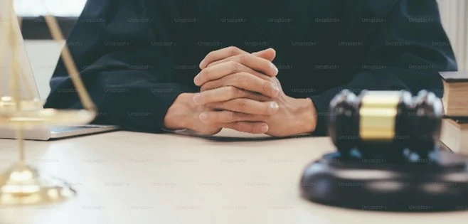 Réception d’une sommation ou signature d’une promesse de comparaître